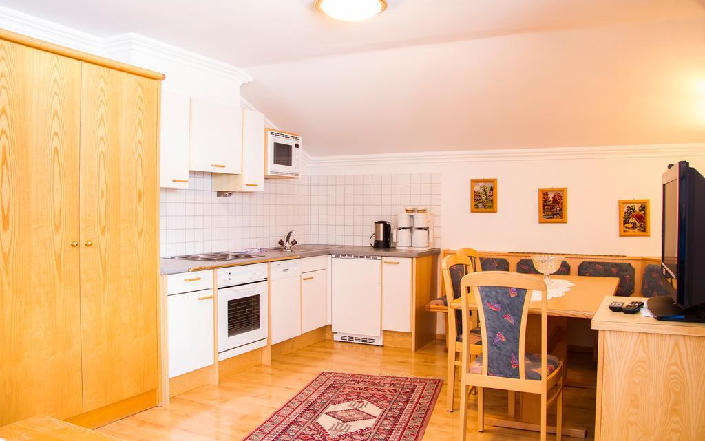 Alberts Bellevue Appartements Nauders Zimmer foto