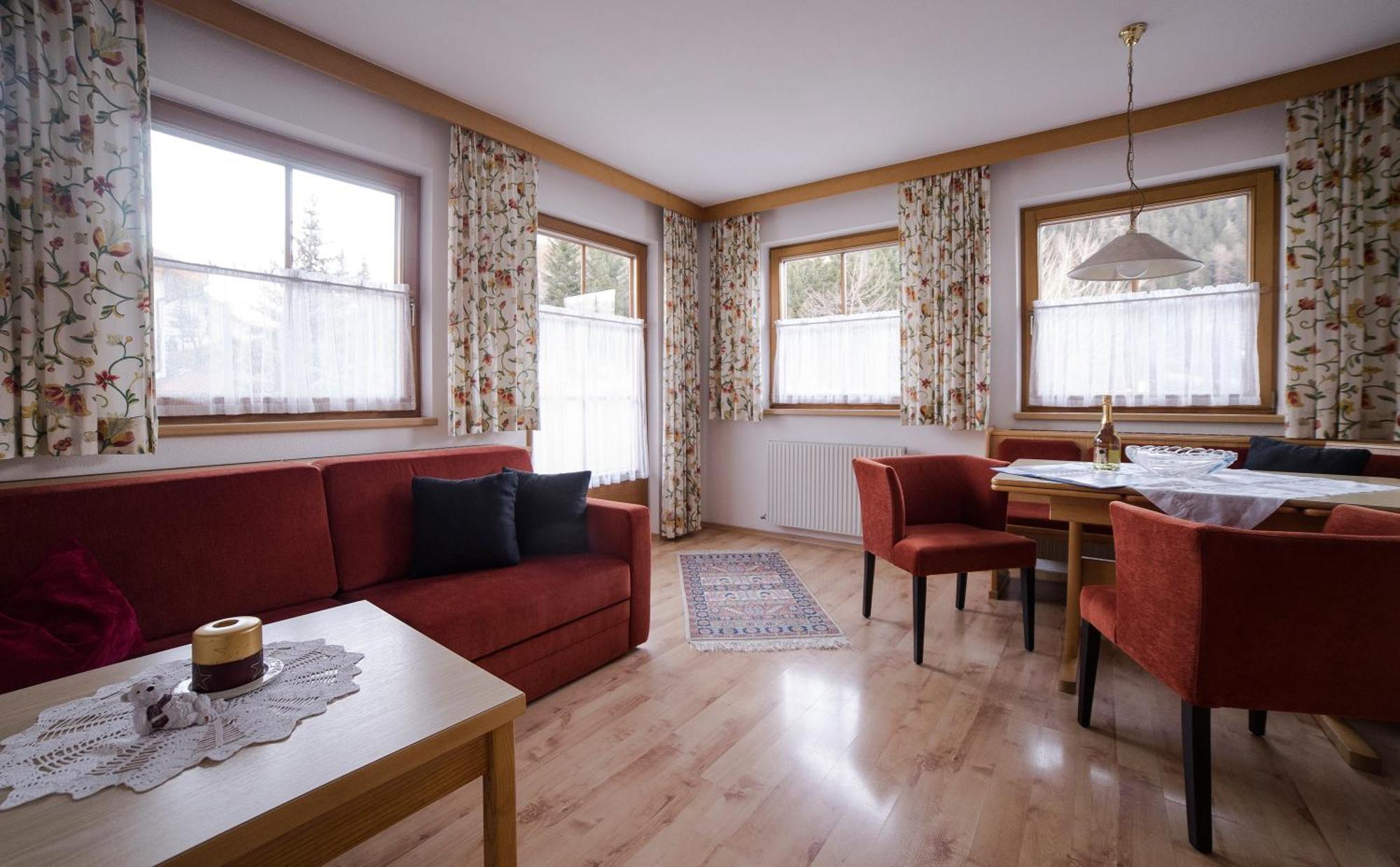 Alberts Bellevue Appartements Nauders Zimmer foto